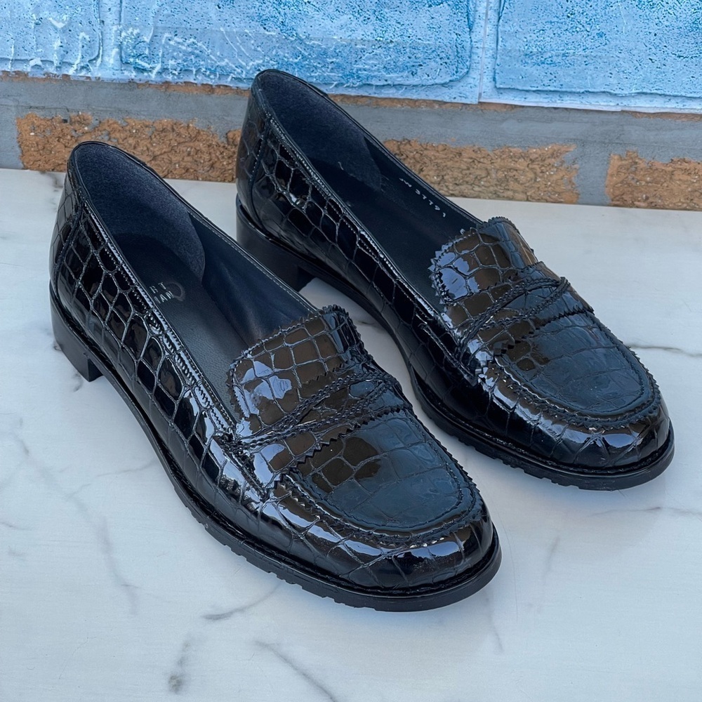stuart weitzman croc embossed patent leather loafers size 8